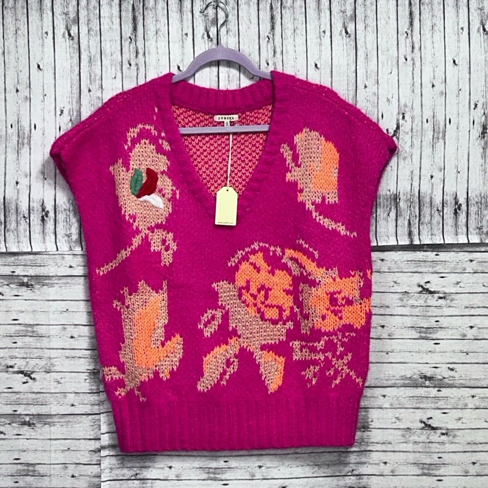 JODIFL Embroiderd V-Neck Sweater Vest